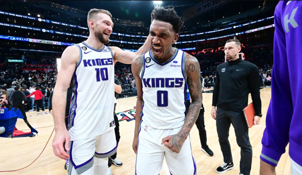 walker-kessler-lap-ky-luc-hiem-gap-nhung-utah-jazz-van-thua-sacramento-kings